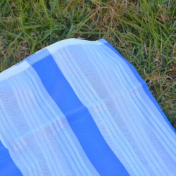 tissu marocain tissée en soi bleu/blanc